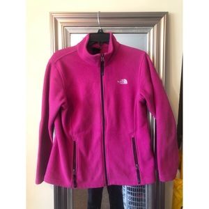 Berry Northface Fleece. Lightly worn. XL